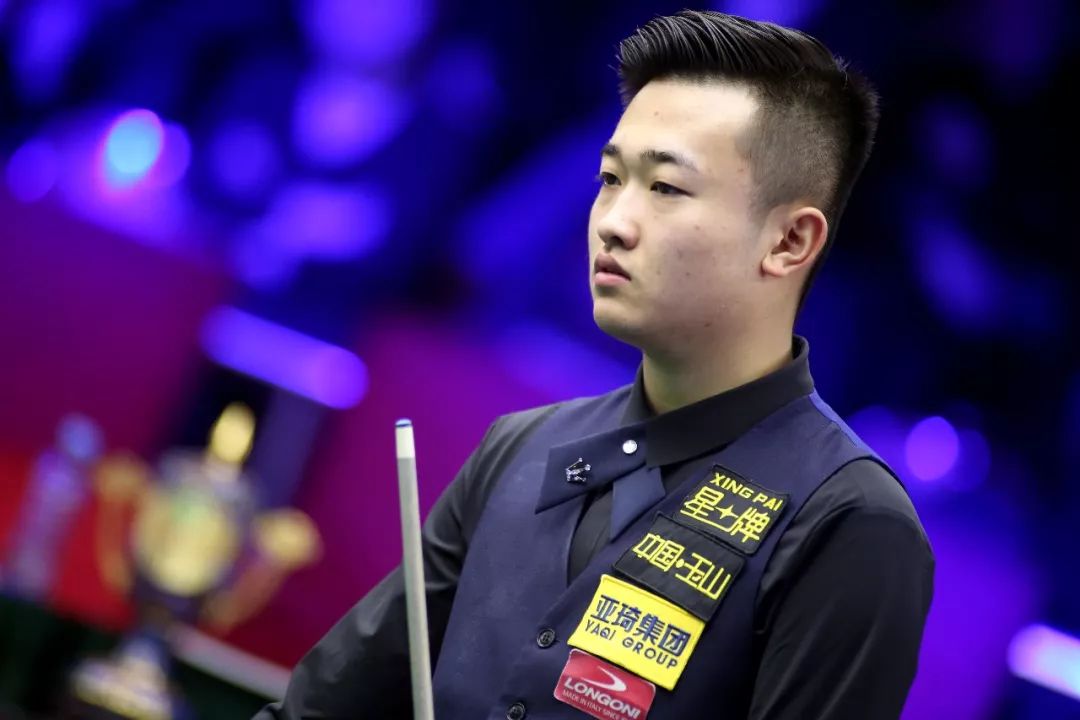 并且减少在 并且减少在