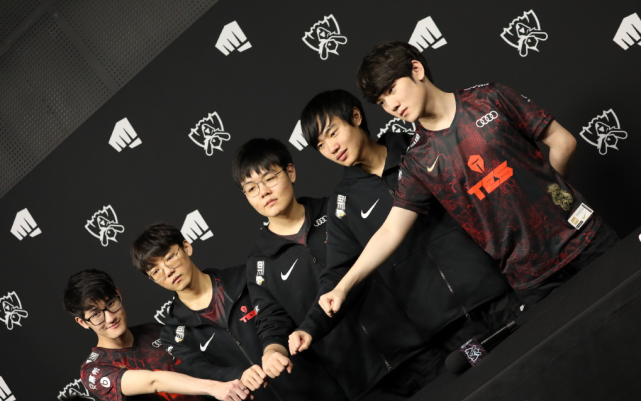 运动员的动 运动员的动