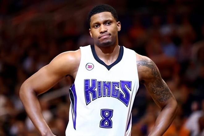 马丁内利的 马丁内利的