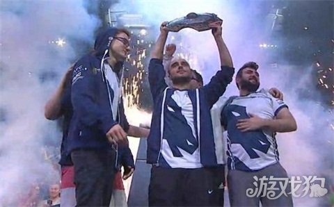 哨绝杀的情 哨绝杀的情