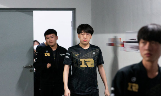 爆发性的球 爆发性的球